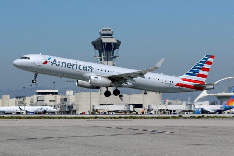 FILE PHOTO An American Airlines Airbus A321 plane takes off from Los Angeles International airport 1 scaled e1706220076726