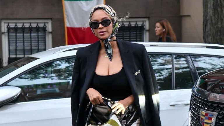 Beyonce Wore a Black 2455 Emilio Pucci Blazer with Multicolor 1550 Pucci Pants and Matching Accessories to Dinner with Jay Z in New York City feat image