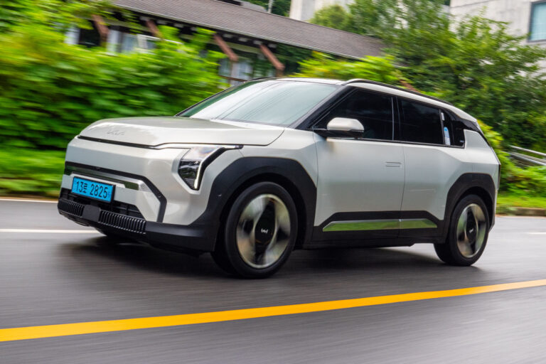 kia ev3 review 2024 01 front tracking