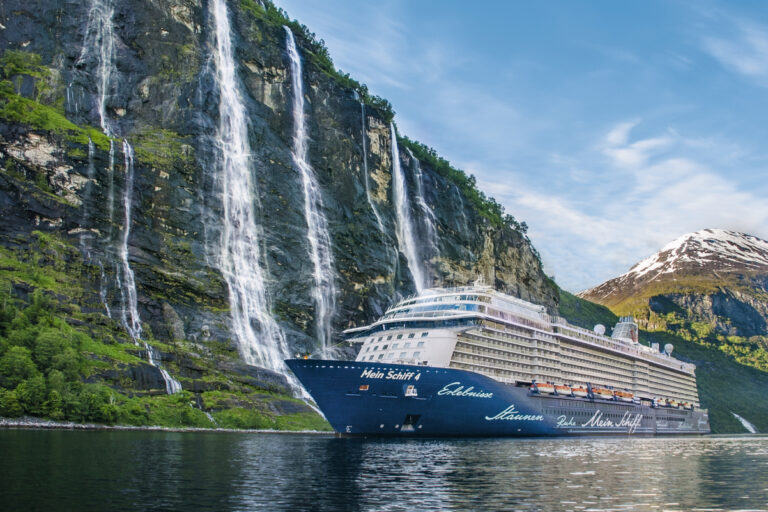 TUI Cruises Mein Schiff 4