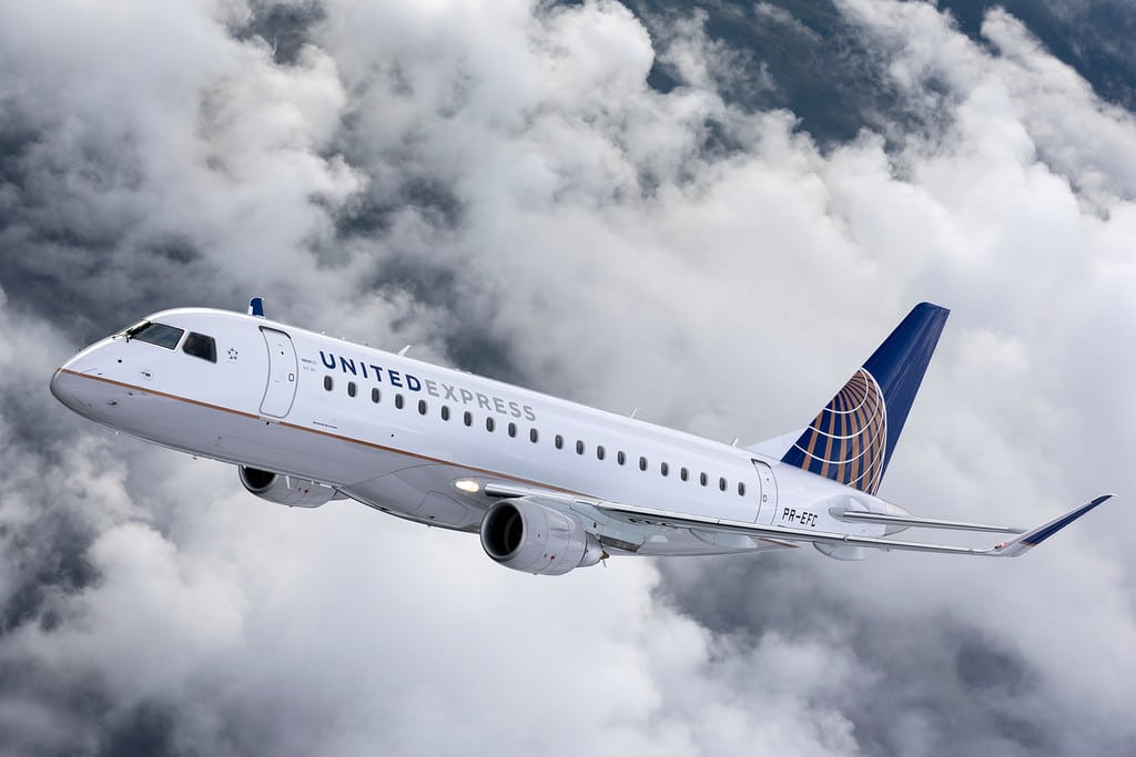 United E175