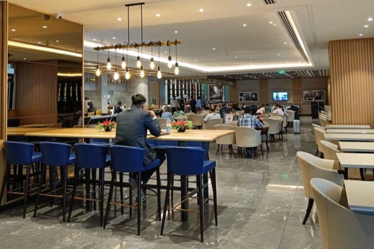 Encalm Lounge
